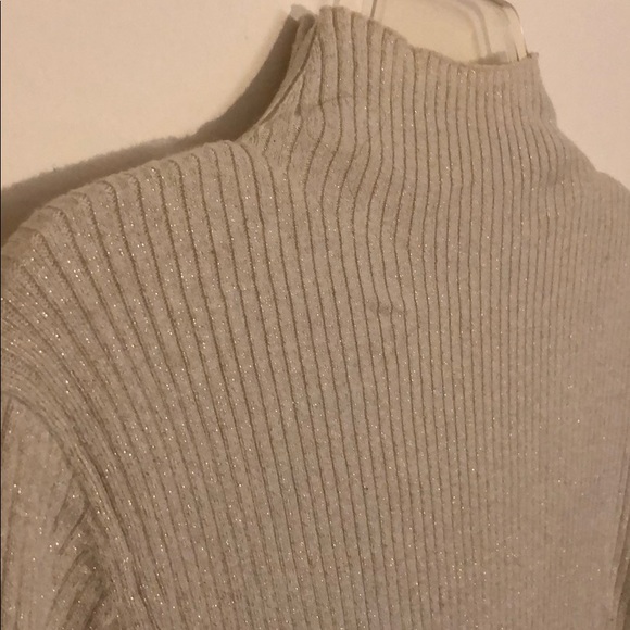 Uniqlo mockneck knit Size: M - Picture 2 of 3